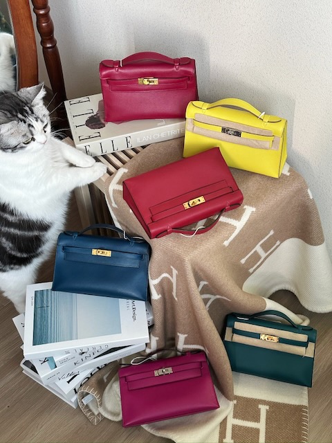 smallHandbags collection image